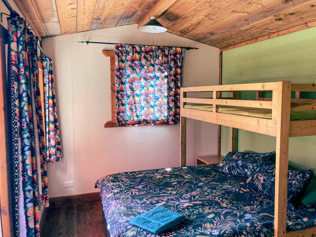 Cabin bunk beds - Outlet Camp Wānaka